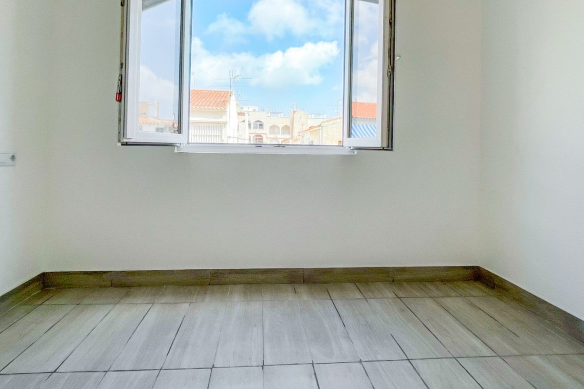 Revente - Appartement - Torrevieja - Torrevieja - Centre