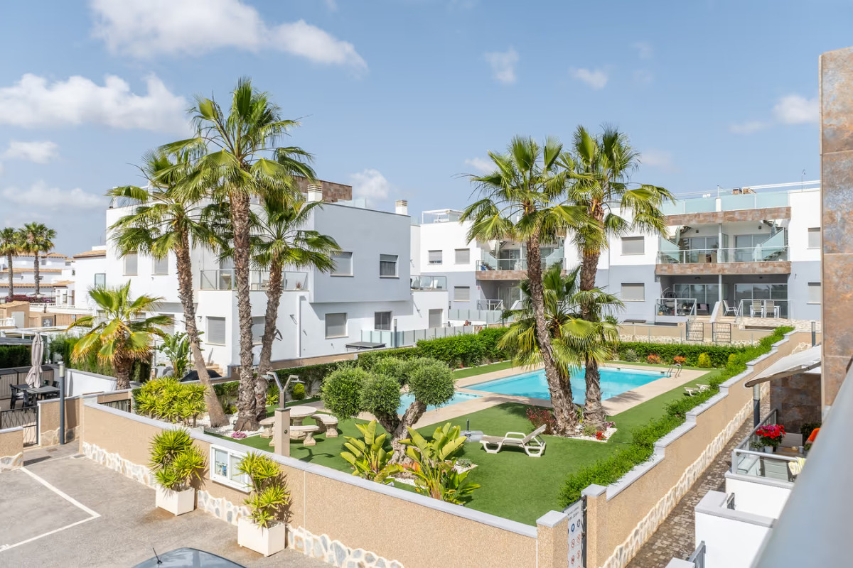 Reventa - Casa semi independiente - Orihuela Costa - Punta Prima