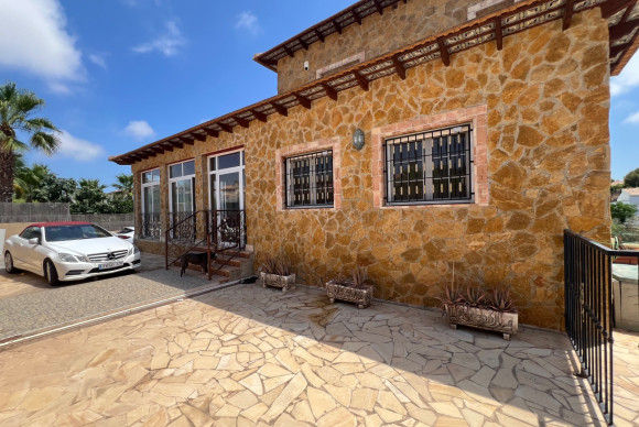 Herverkoop - Villa - San Fulgencio - La Escuera
