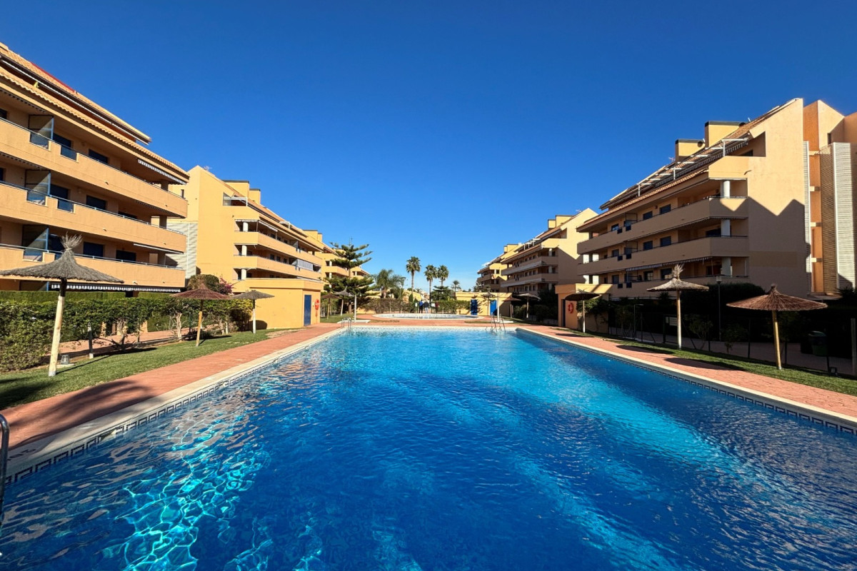 Herverkoop - Apartment / flat - Denia - Center