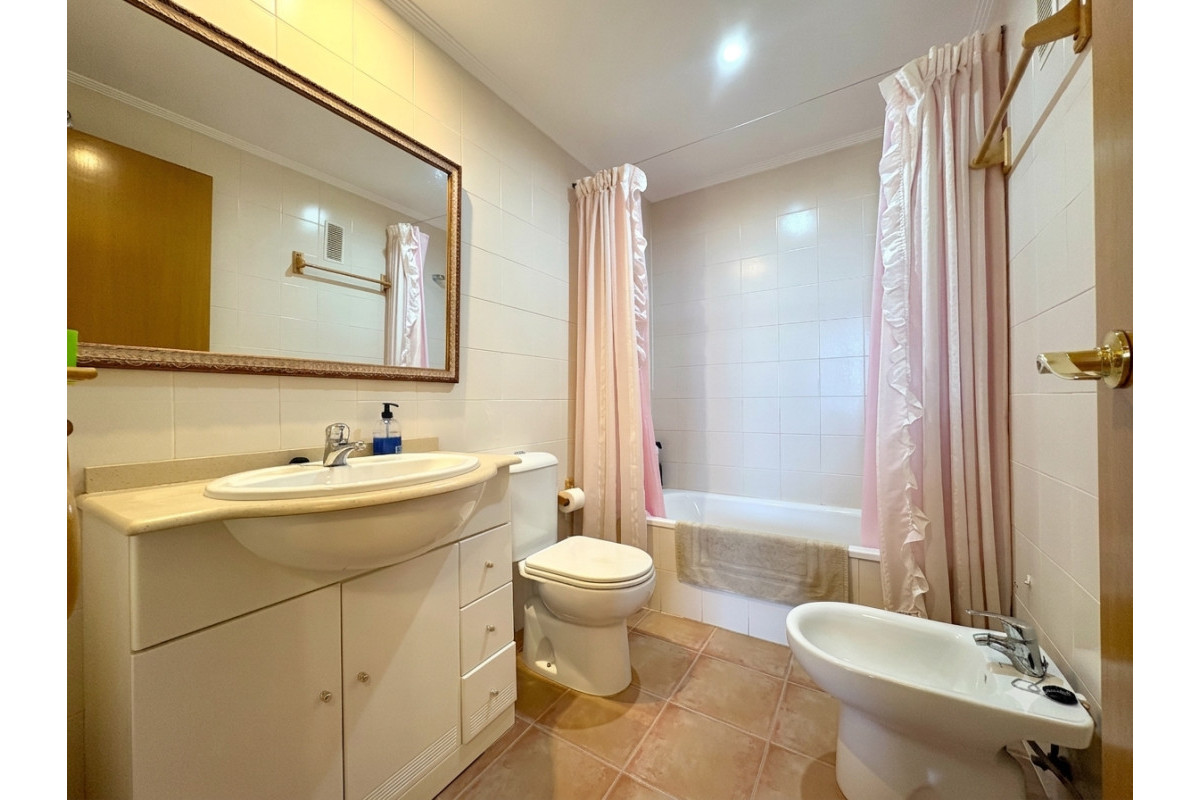 Herverkoop - Apartment / flat - Denia - Center