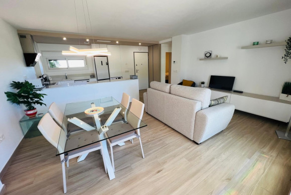 Herverkoop - Appartement  - Los Montesinos - Entre Naranjos / Vistabella Golf