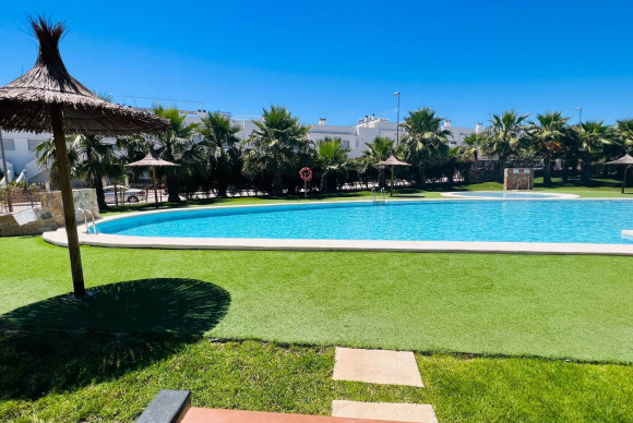 Herverkoop - Appartement  - Los Montesinos - Entre Naranjos / Vistabella Golf