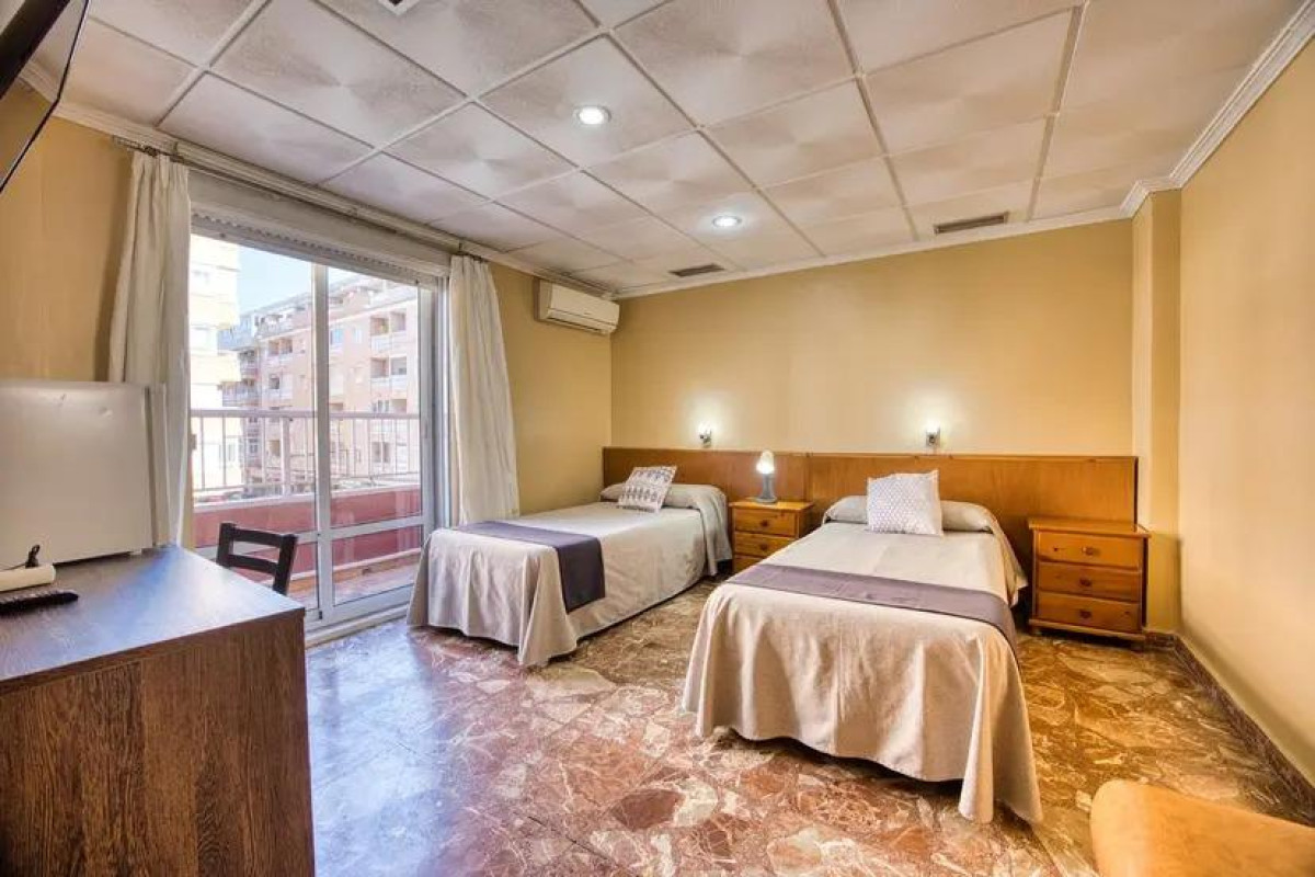 Herverkoop - Hotel - Torrevieja - Centro
