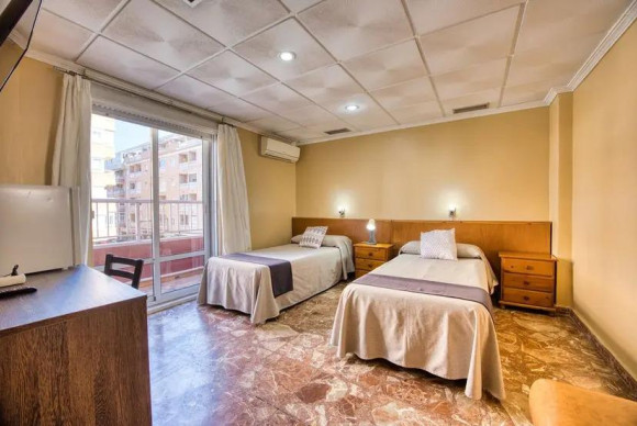 Herverkoop - Hotel - Torrevieja - Centro