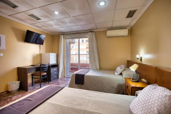 Herverkoop - Hotel - Torrevieja - Centro