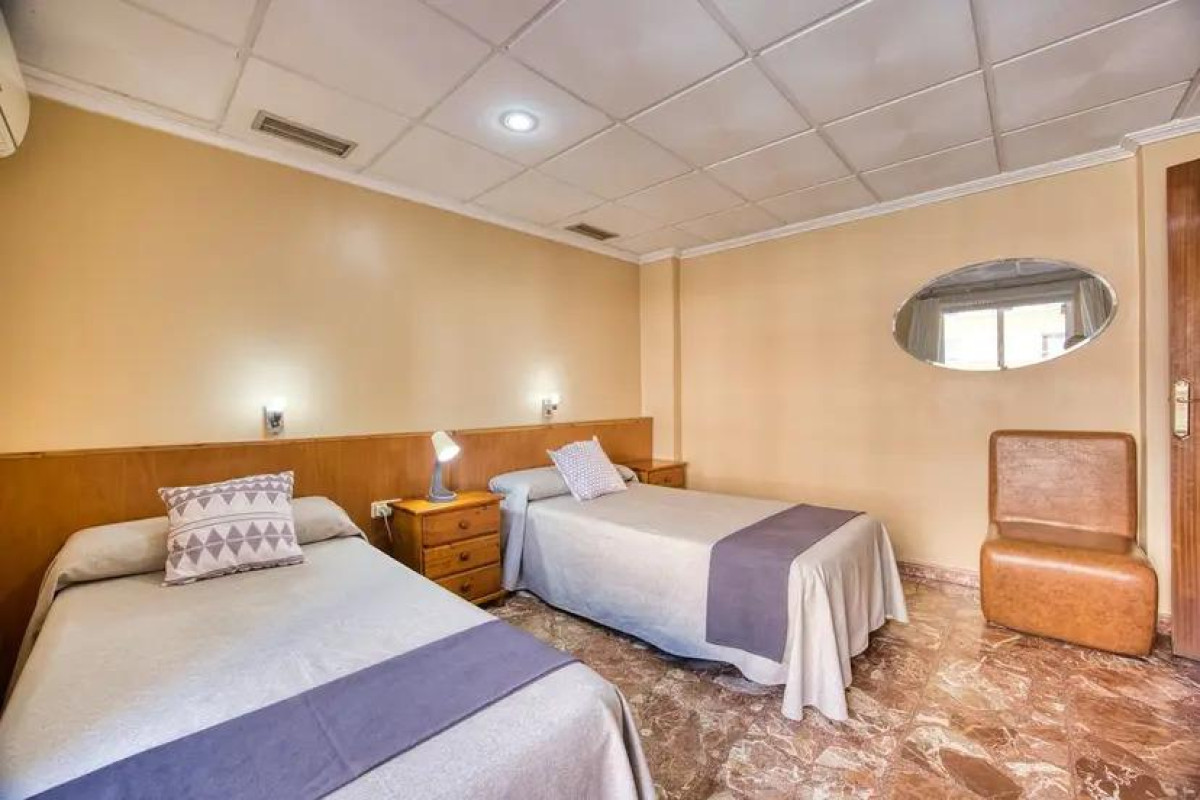 Herverkoop - Hotel - Torrevieja - Centro