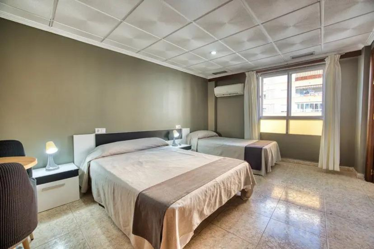 Herverkoop - Hotel - Torrevieja - Centro