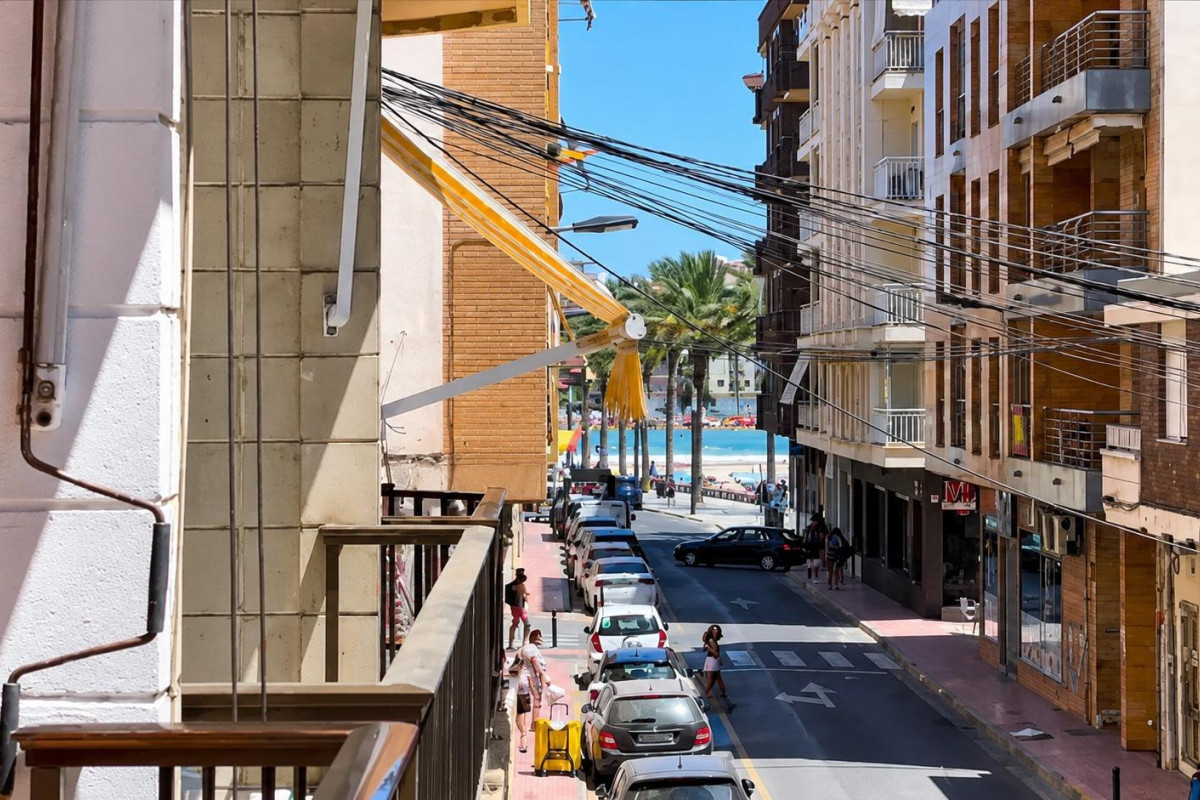 Herverkoop - Appartement - Torrevieja - Paseo maritimo