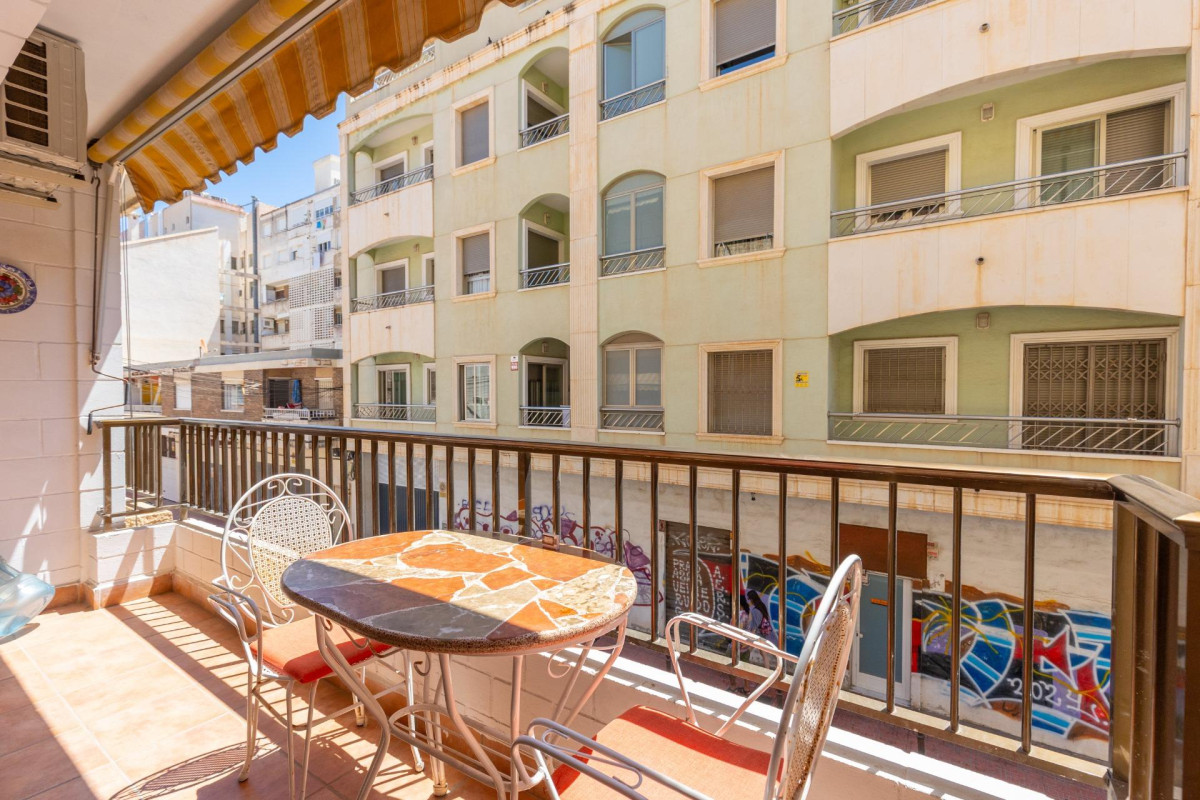 Herverkoop - Appartement - Torrevieja - Paseo maritimo