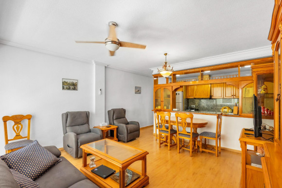 Herverkoop - Appartement - Torrevieja - Paseo maritimo