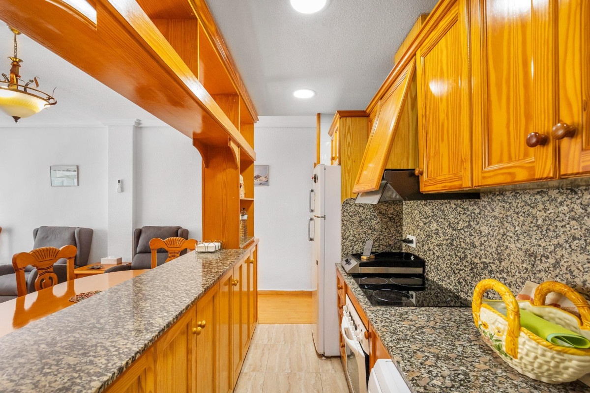 Herverkoop - Appartement - Torrevieja - Paseo maritimo