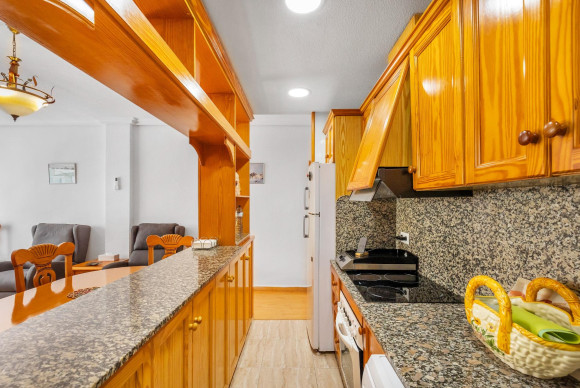Herverkoop - Appartement - Torrevieja - Paseo maritimo