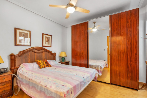 Herverkoop - Appartement - Torrevieja - Paseo maritimo