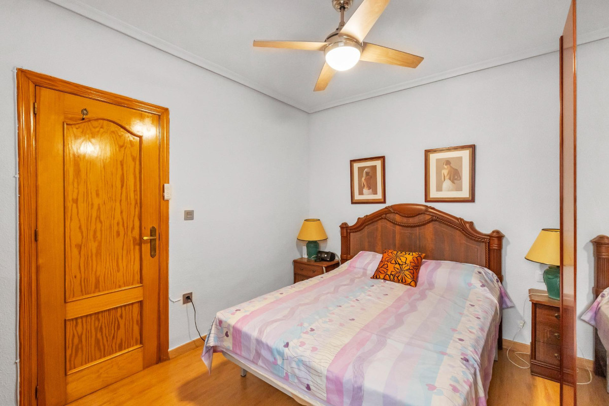 Herverkoop - Appartement - Torrevieja - Paseo maritimo