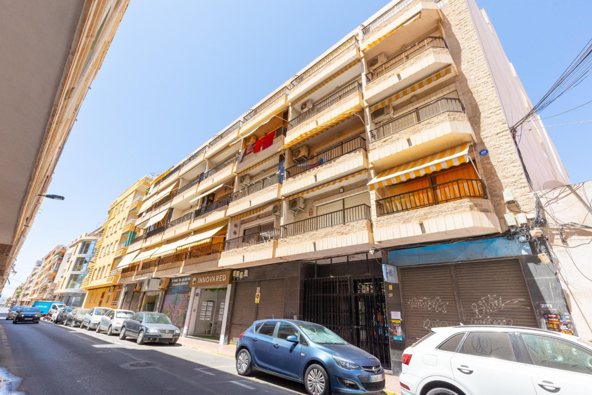 Herverkoop - Appartement - Torrevieja - Paseo maritimo