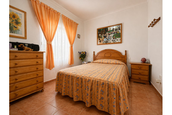 Herverkoop - Villa - Oliva - Oliva Nova