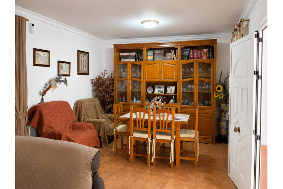 Herverkoop - Villa - Oliva - Oliva Nova