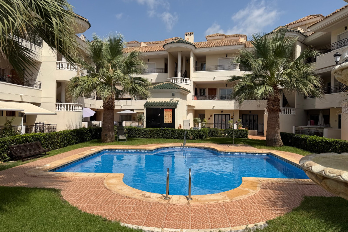 Resale - Apartment  - Jacarilla