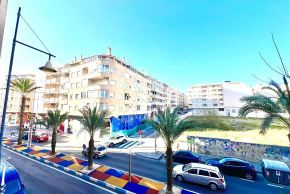 Herverkoop - Appartement  - Torrevieja - torrevieja