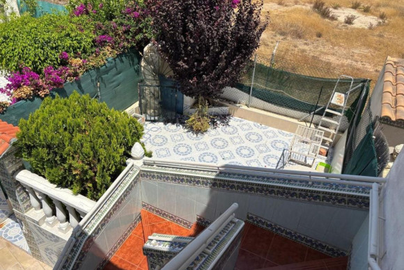 Herverkoop - Villa - Orihuela