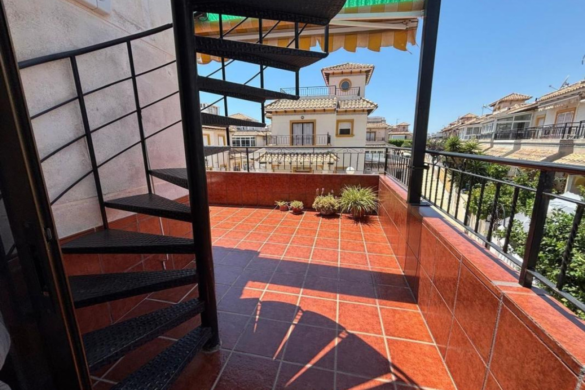 Herverkoop - Villa - Orihuela
