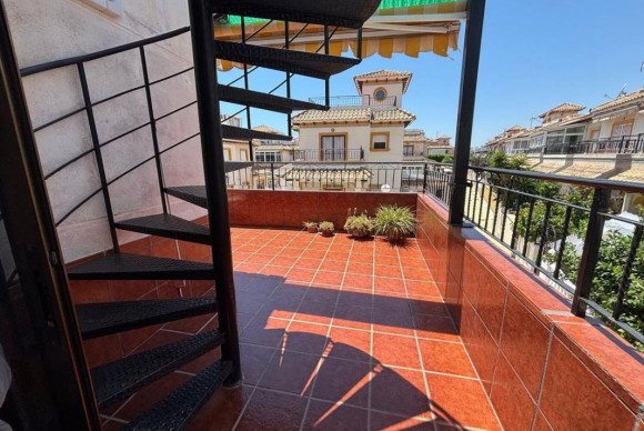 Herverkoop - Villa - Orihuela