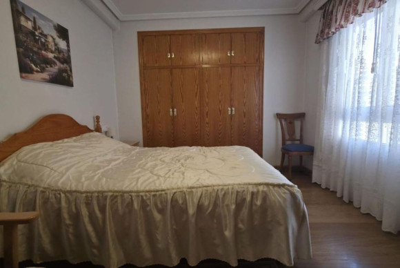 Resale - Apartment  - Torrevieja - torrevieja