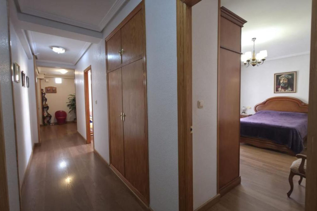 Resale - Apartment  - Torrevieja - torrevieja