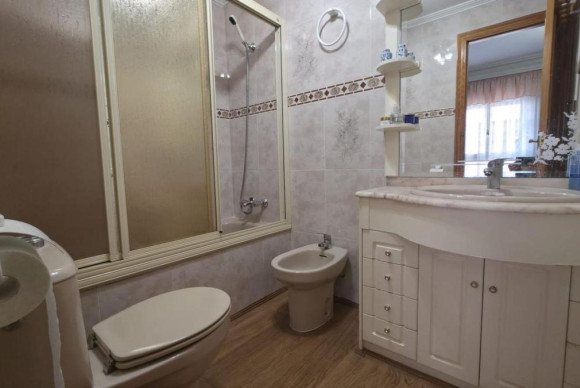 Resale - Apartment  - Torrevieja - torrevieja