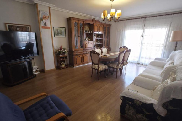 Resale - Apartment  - Torrevieja - torrevieja