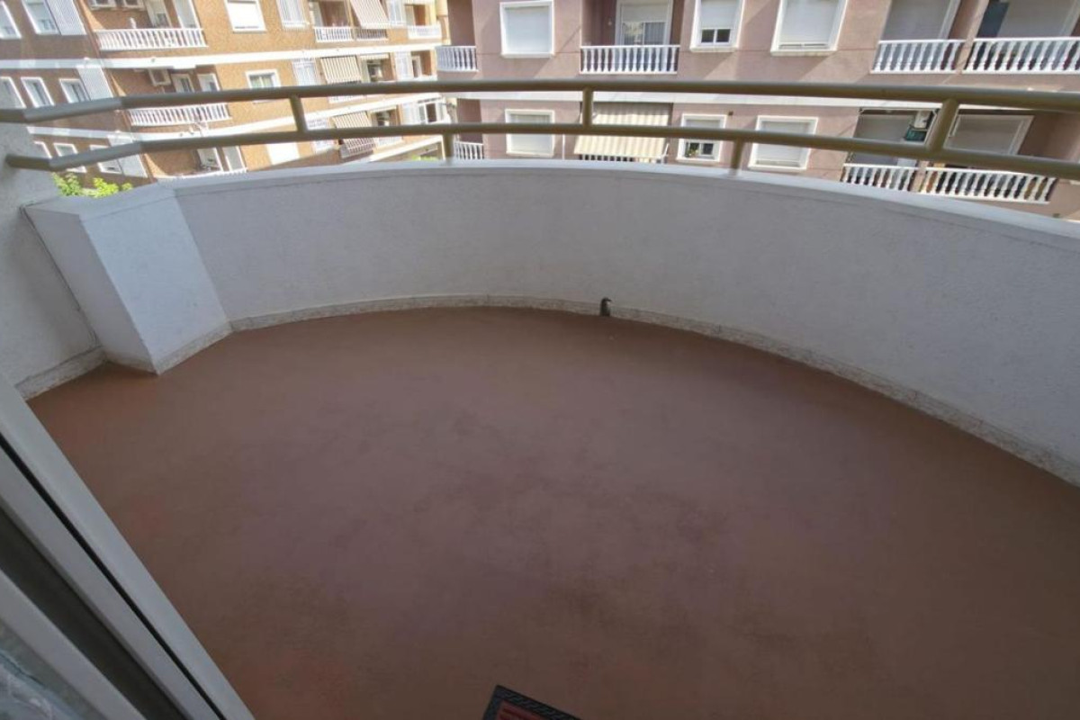 Resale - Apartment  - Torrevieja - torrevieja