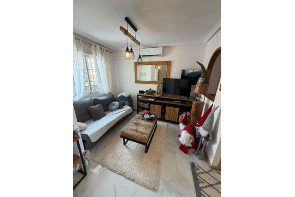 Resale - Villa - Torrevieja - torrevieja
