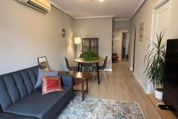 Reventa - Apartamento / piso - Torrevieja - torrevieja