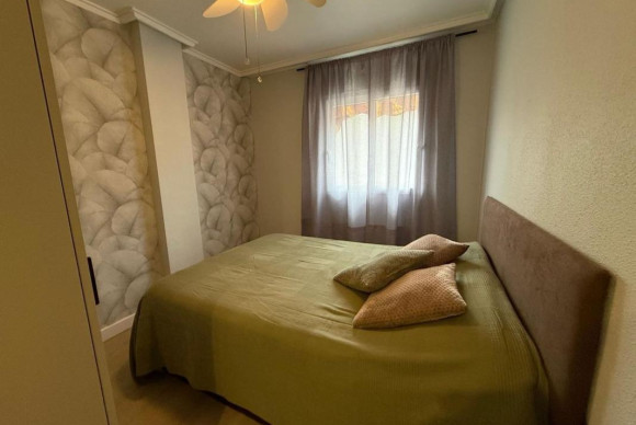 Reventa - Apartamento / piso - Torrevieja - torrevieja