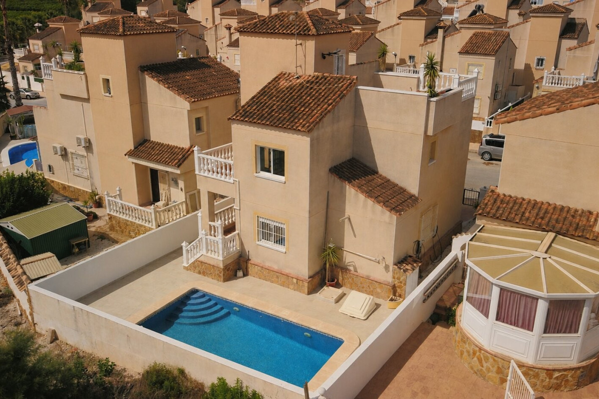 Herverkoop - Vrijstaande Villa - San Miguel de Salinas - Lake View Mansions