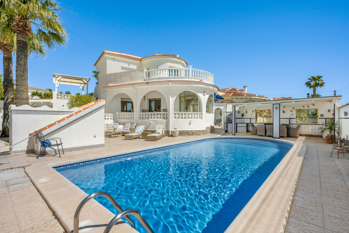 Herverkoop - Vrijstaande Villa - Ciudad Quesada - Ciudad Quesada - Town