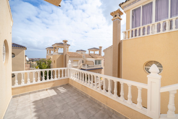 Reventa - Detached Villa - Orihuela Costa - Villamartin