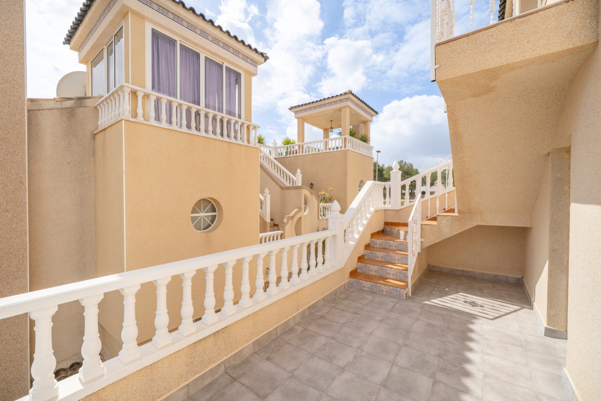 Reventa - Detached Villa - Orihuela Costa - Villamartin