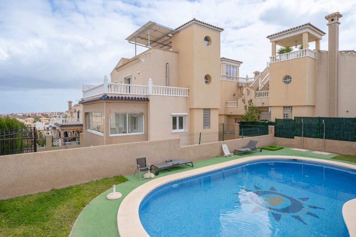 Reventa - Detached Villa - Orihuela Costa - Villamartin