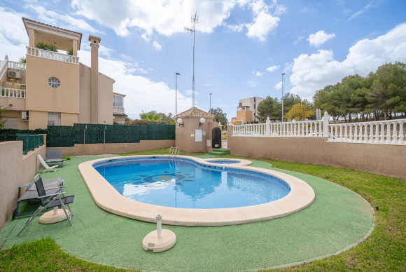 Reventa - Detached Villa - Orihuela Costa - Villamartin