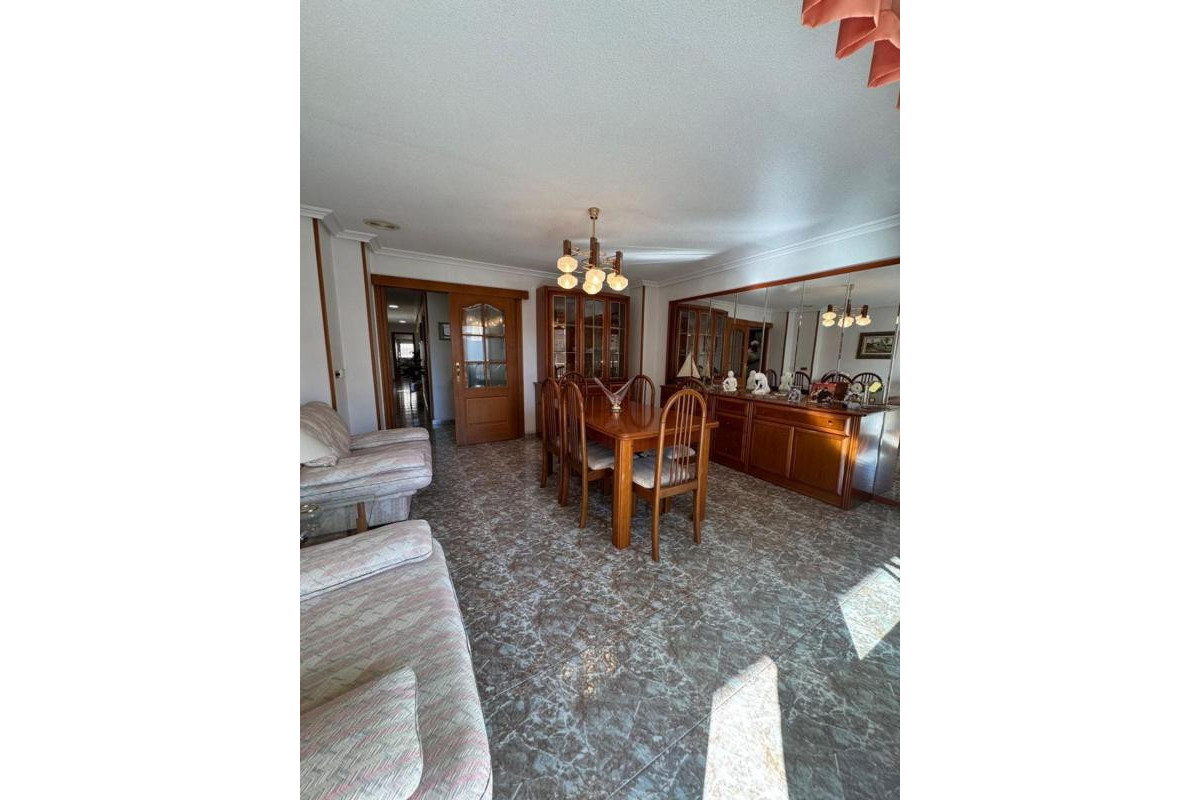 Resale - Apartment  - Torrevieja - torrevieja