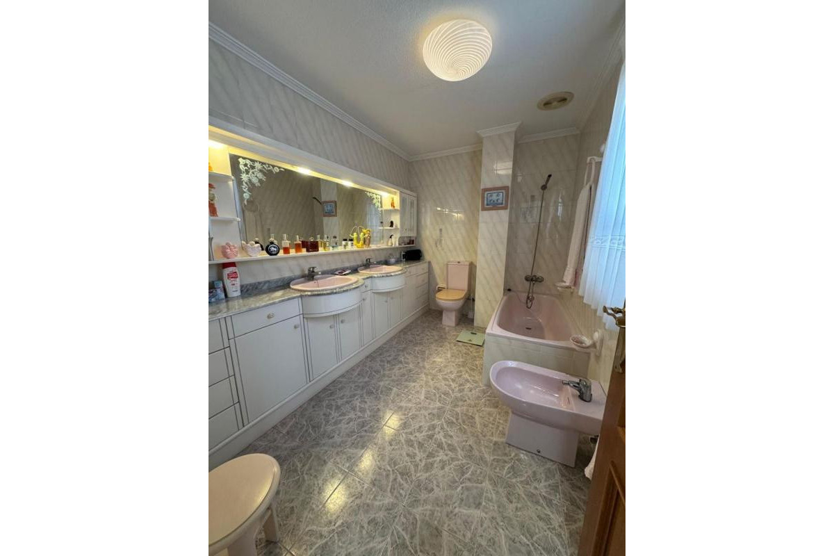 Resale - Apartment  - Torrevieja - torrevieja
