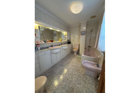 Resale - Apartment  - Torrevieja - torrevieja