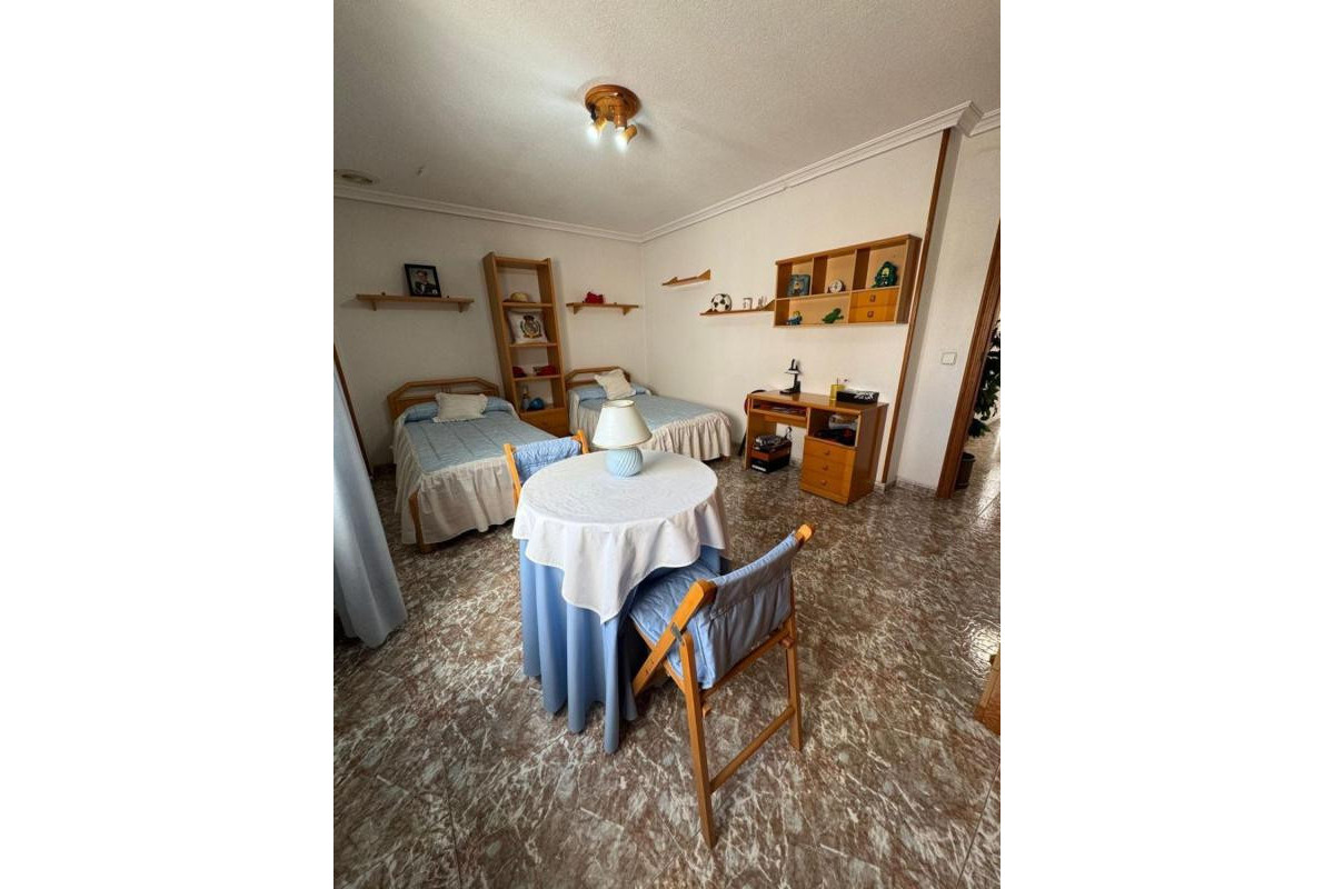Resale - Apartment  - Torrevieja - torrevieja
