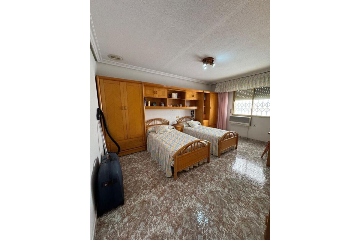 Resale - Apartment  - Torrevieja - torrevieja