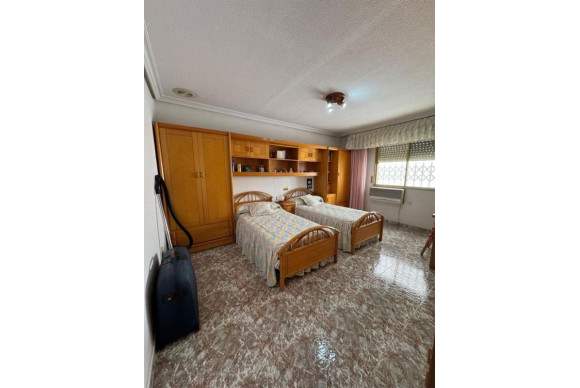 Resale - Apartment  - Torrevieja - torrevieja