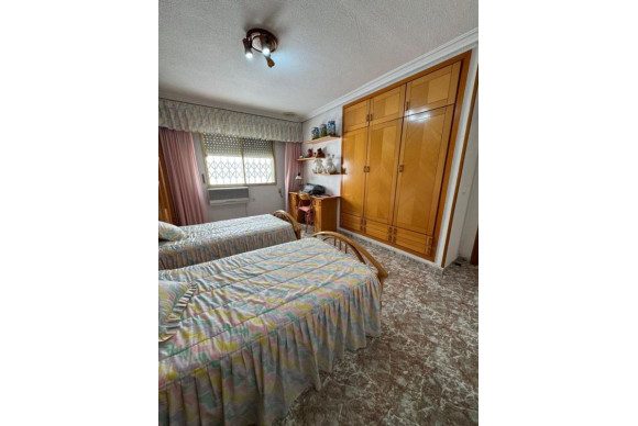 Resale - Apartment  - Torrevieja - torrevieja