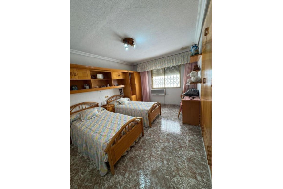 Resale - Apartment  - Torrevieja - torrevieja