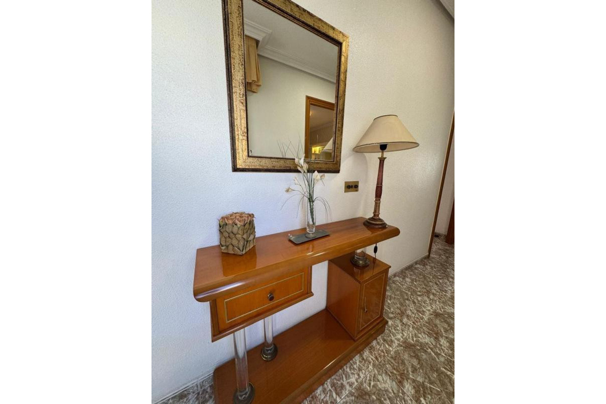 Resale - Apartment  - Torrevieja - torrevieja